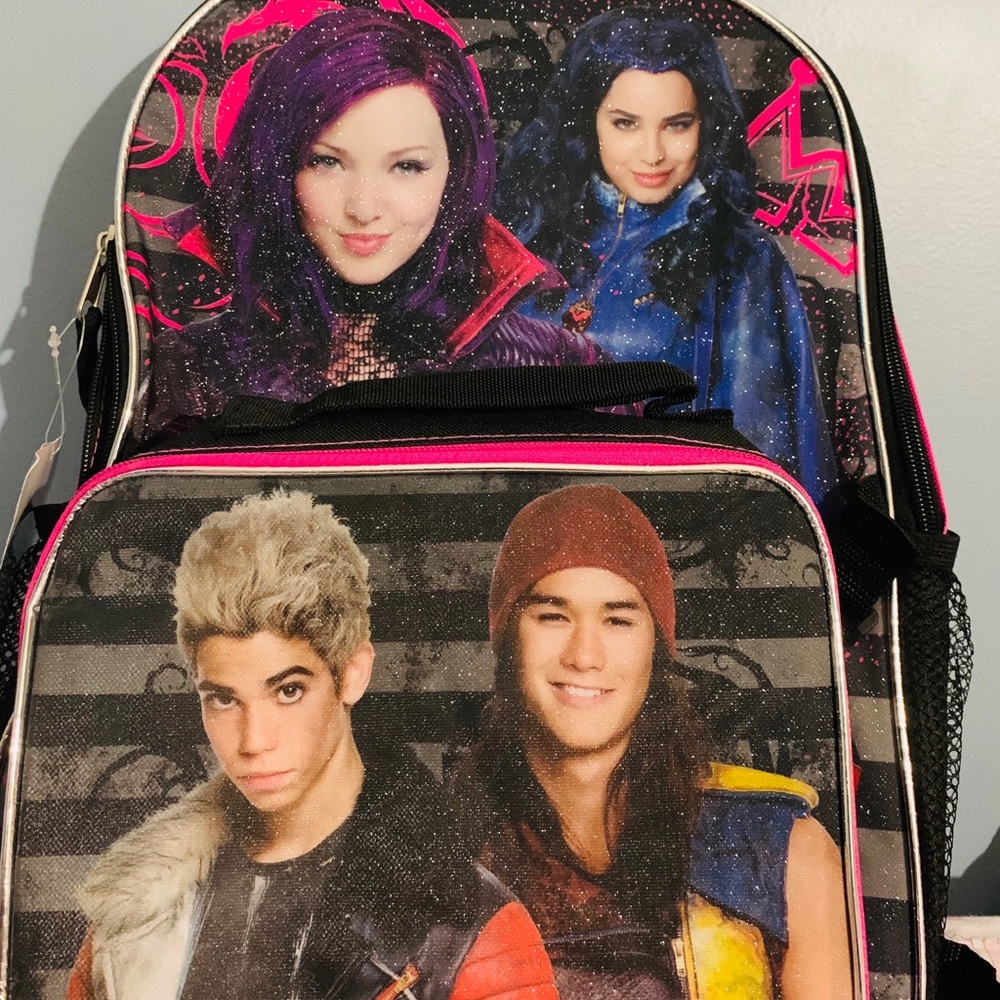 Sparkling  Disney Descendants backpack&lunchbox